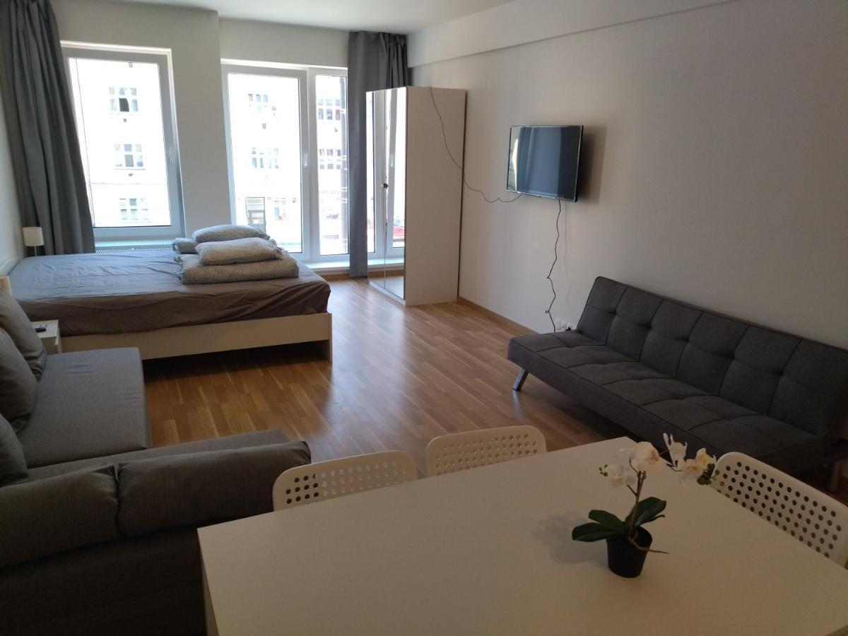 Brand New Two Room Apartment #34 With Free Secure Parking In The Center Prag Exterior foto