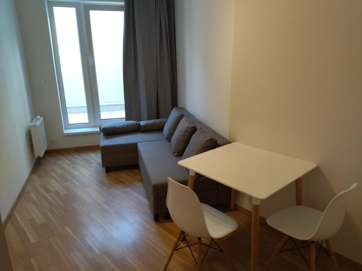 Brand New Two Room Apartment #34 With Free Secure Parking In The Center Prag Exterior foto